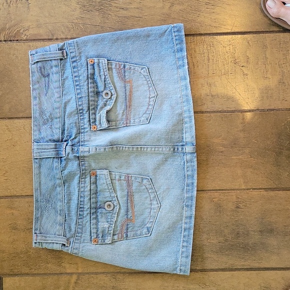 American Eagle distressed denim miniskirt size 8 - Picture 2 of 3